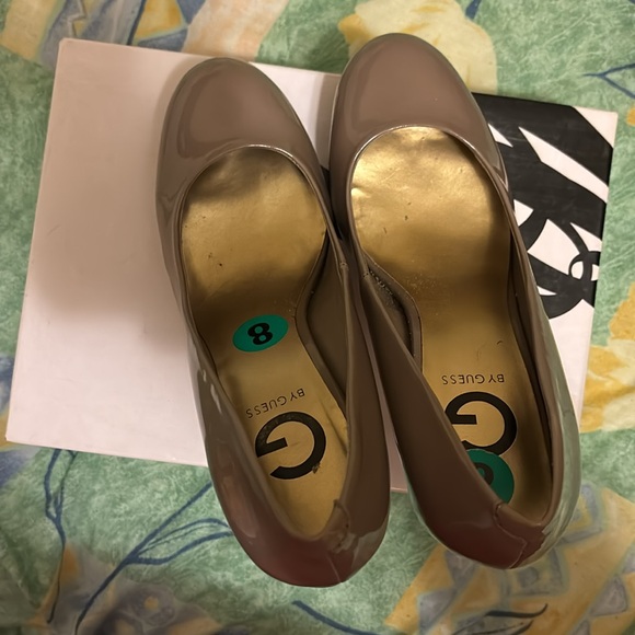 Gently used - Size 8 Women Heels. G by Guess - Picture 4 of 5
